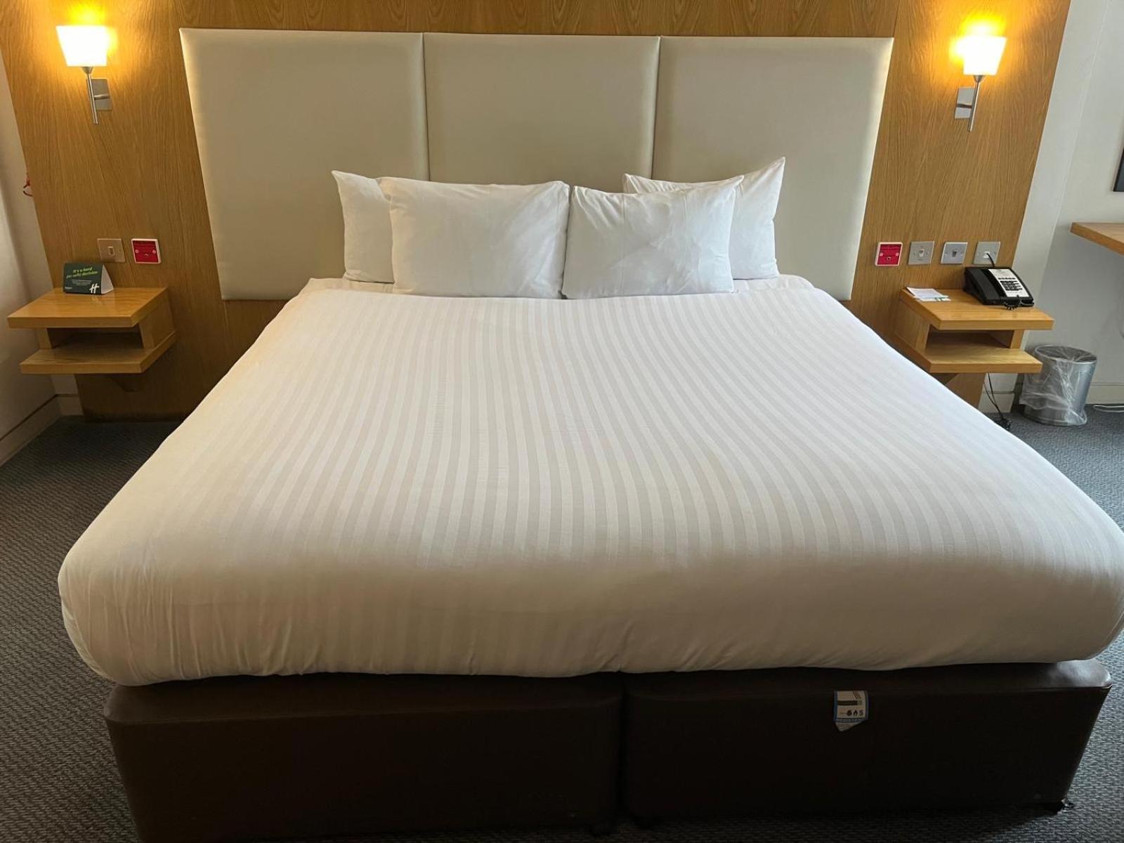 Holiday Inn Sittingbourne By Ihg Exterior photo